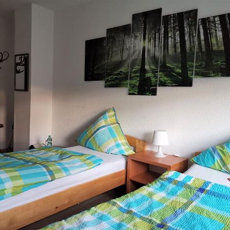 Hotel-Pension Zum Hirsch Хаттерсхайм Экстерьер фото