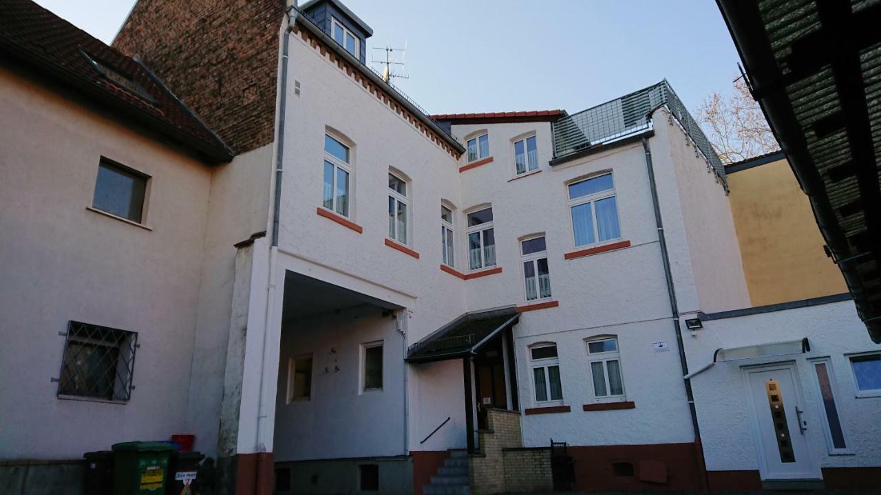 Hotel-Pension Zum Hirsch Хаттерсхайм Экстерьер фото